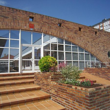 Apartamentos Elena Laredo Exterior photo