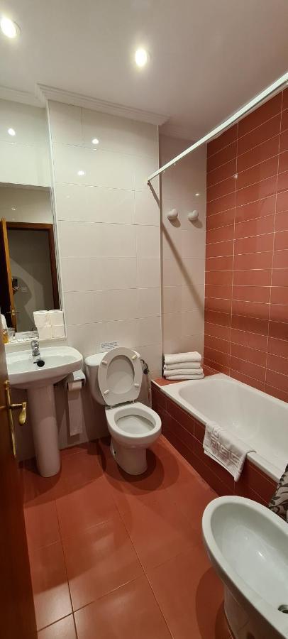 Apartamentos Elena Laredo Exterior photo