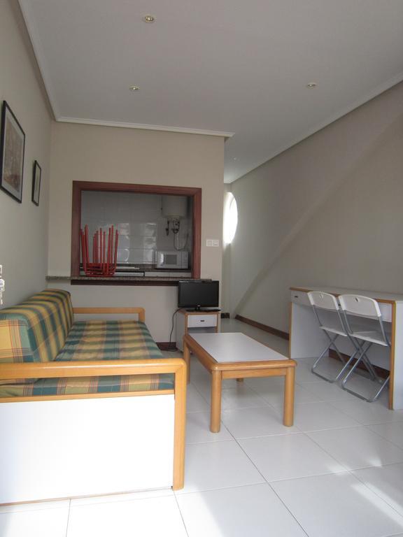 Apartamentos Elena Laredo Exterior photo