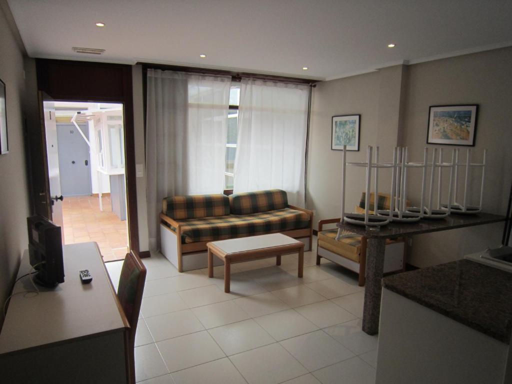 Apartamentos Elena Laredo Room photo